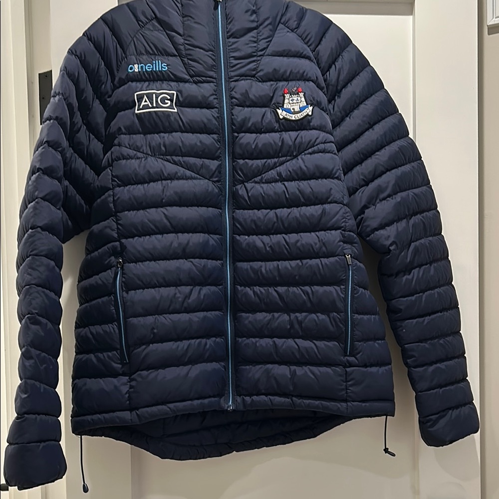 O'Neills Men’s size medium Navy Puffer Jacket